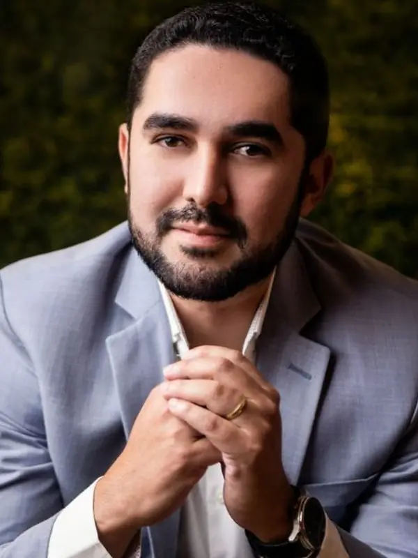 Dr. Uéslei Andrade do Nascimento